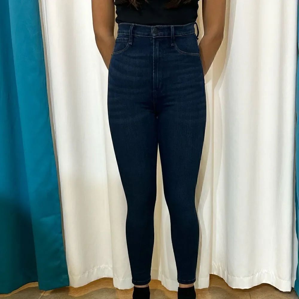 💚 A3 Abercrombie & Fitch ultra high rise jean ankle stretch blue Jean.